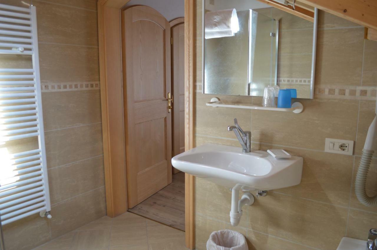 Garni Eden Bed And Breakfast Soraga Exterior foto